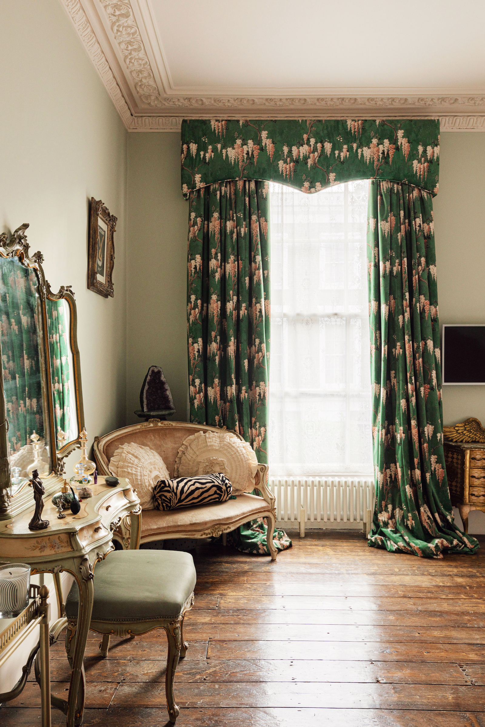 St Pauls Crescent II - Image 5