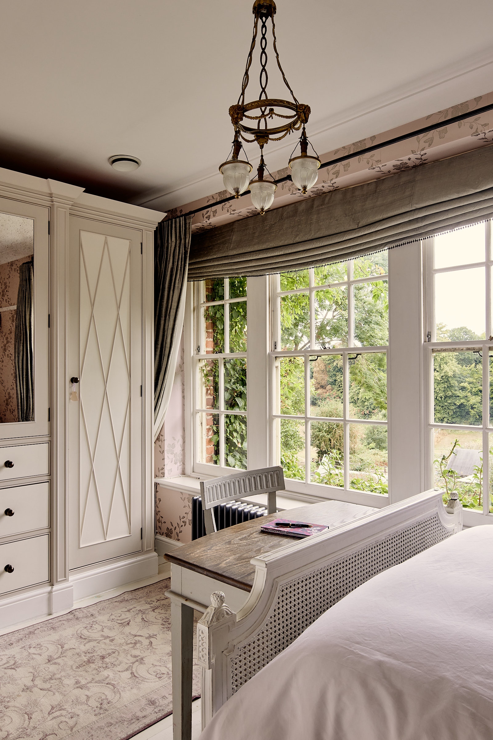 Hawkwood Lane - Image 4