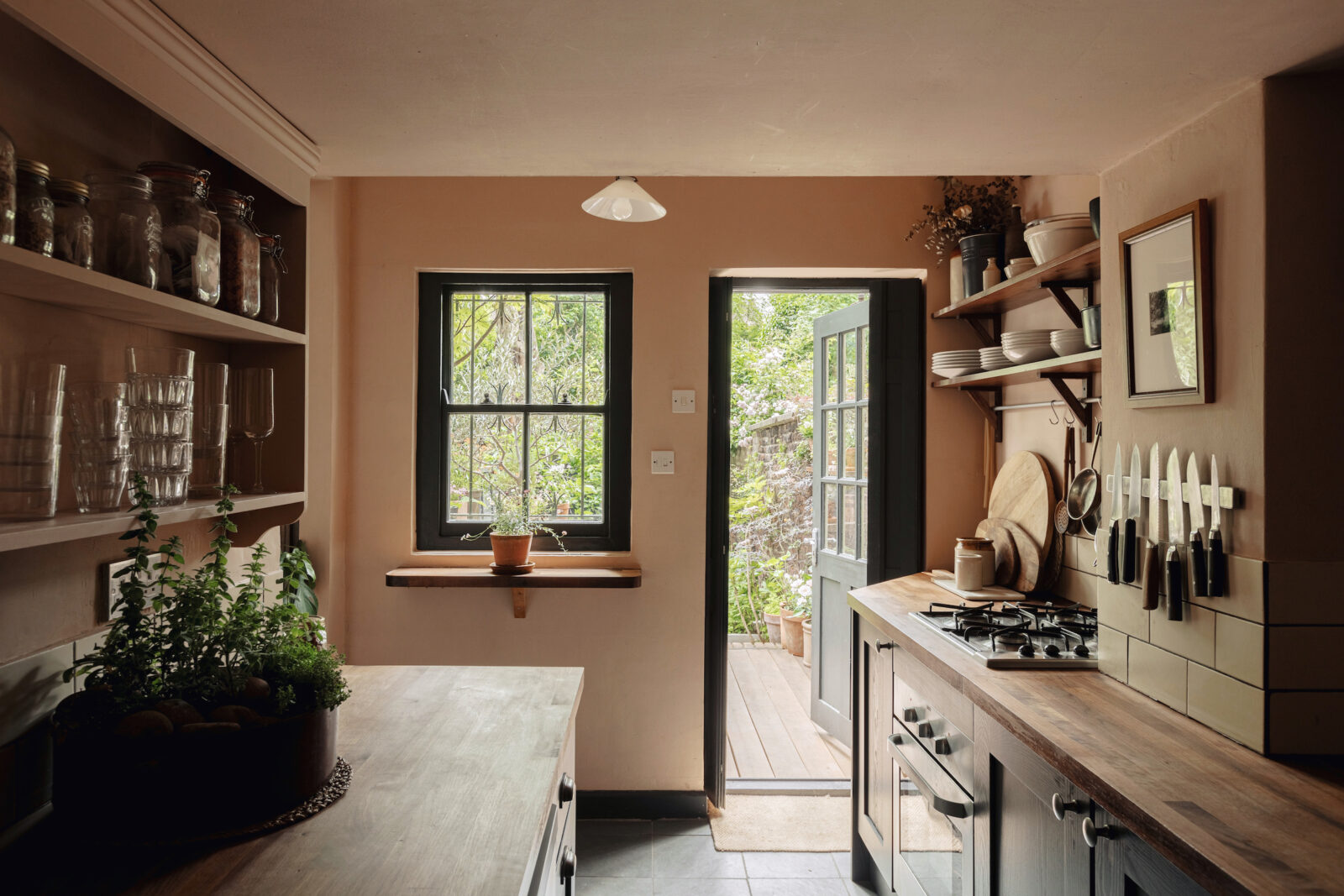 Clapton Terrace - Image 2