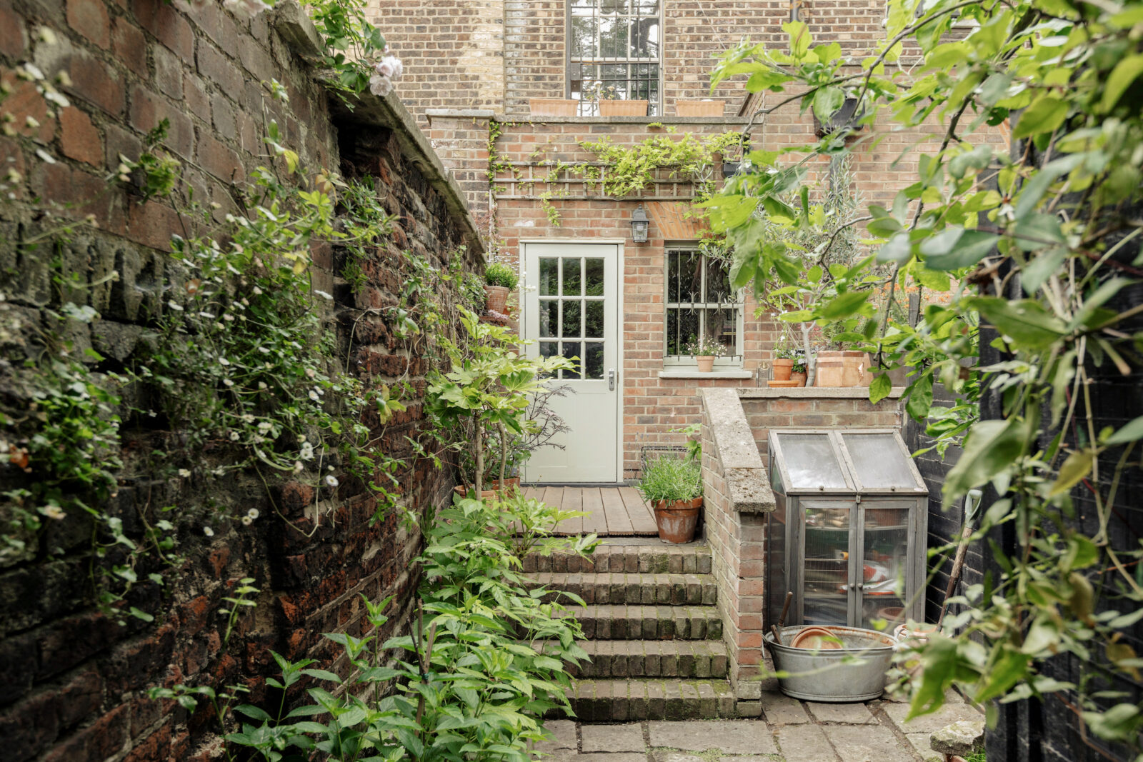 Clapton Terrace - Image 3