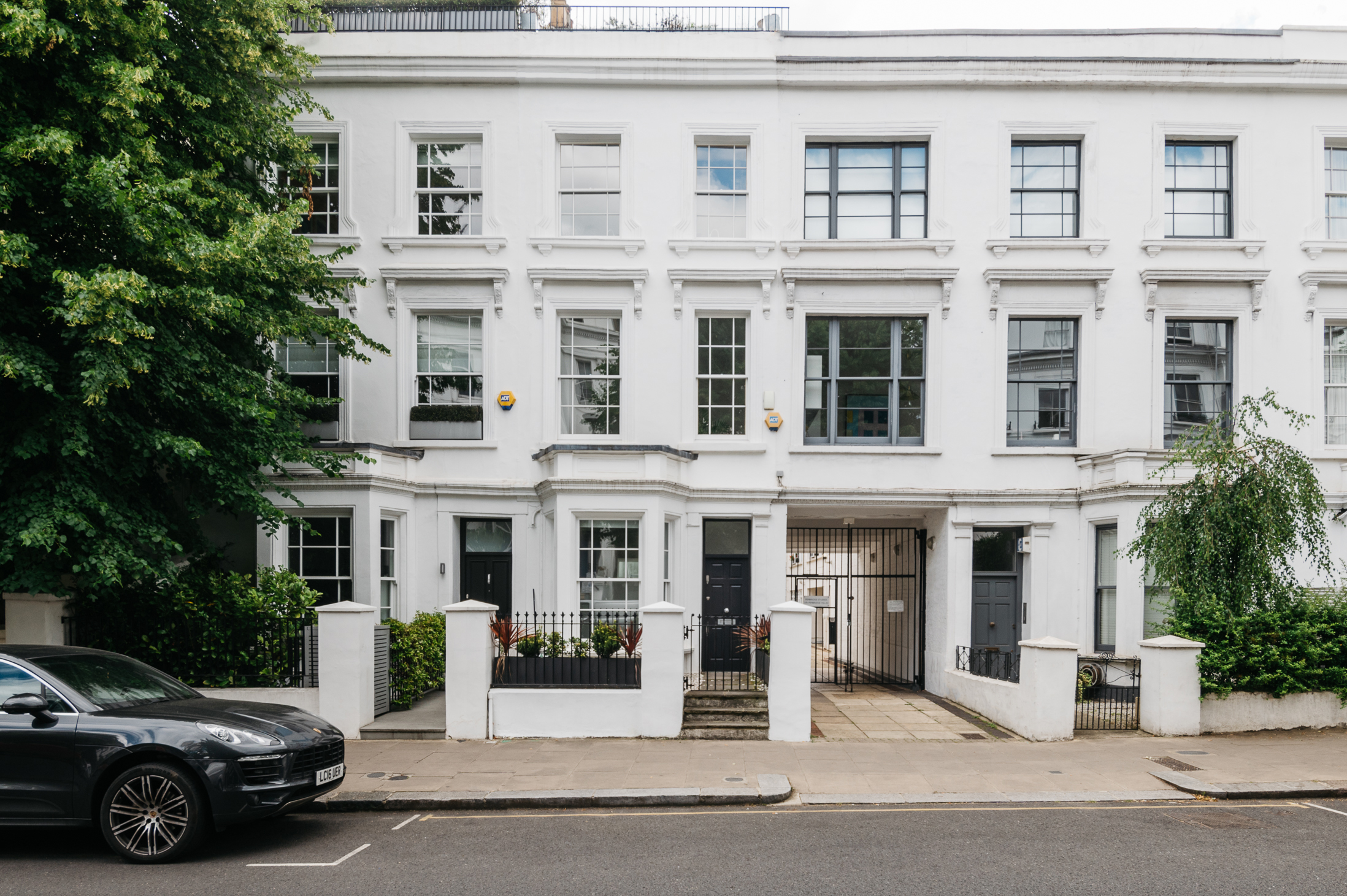Pembridge Villas - Image 2