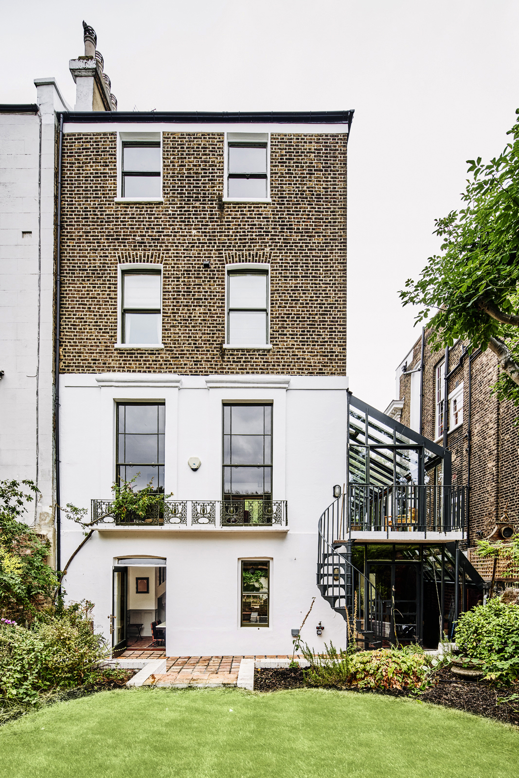 Camden Square - Image 4