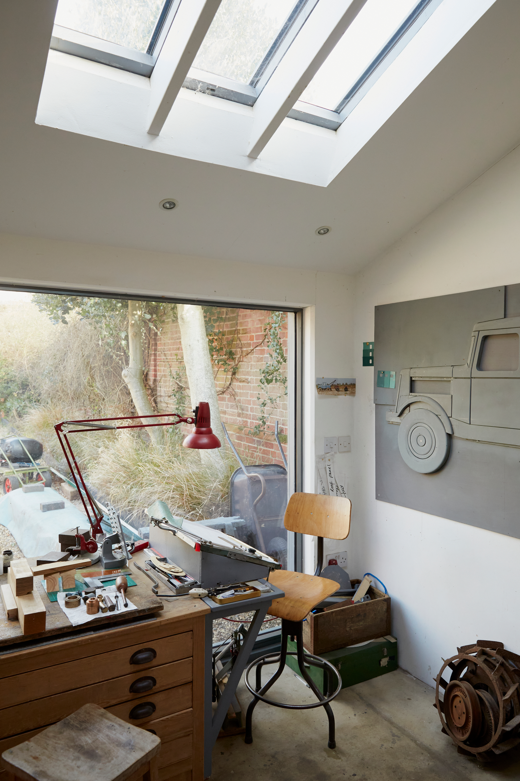 Crespigny Road - Image 4