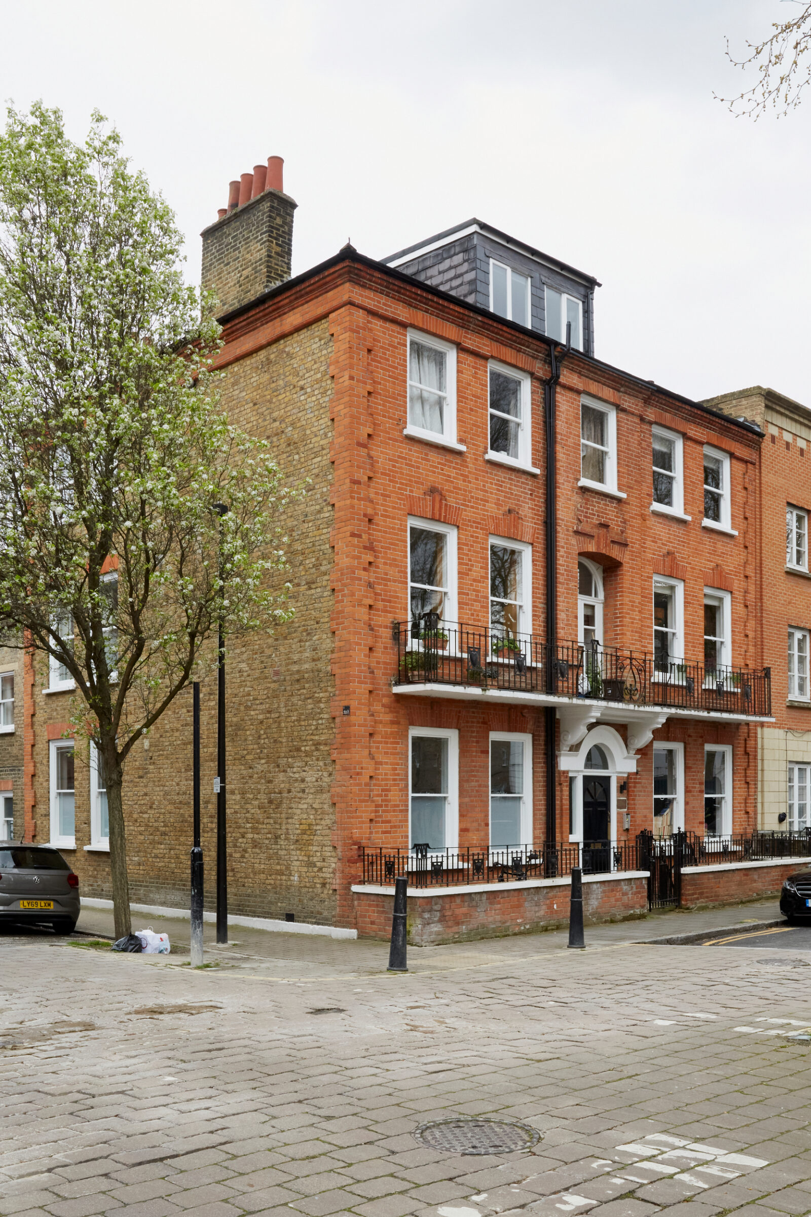 Ford House - Image 5