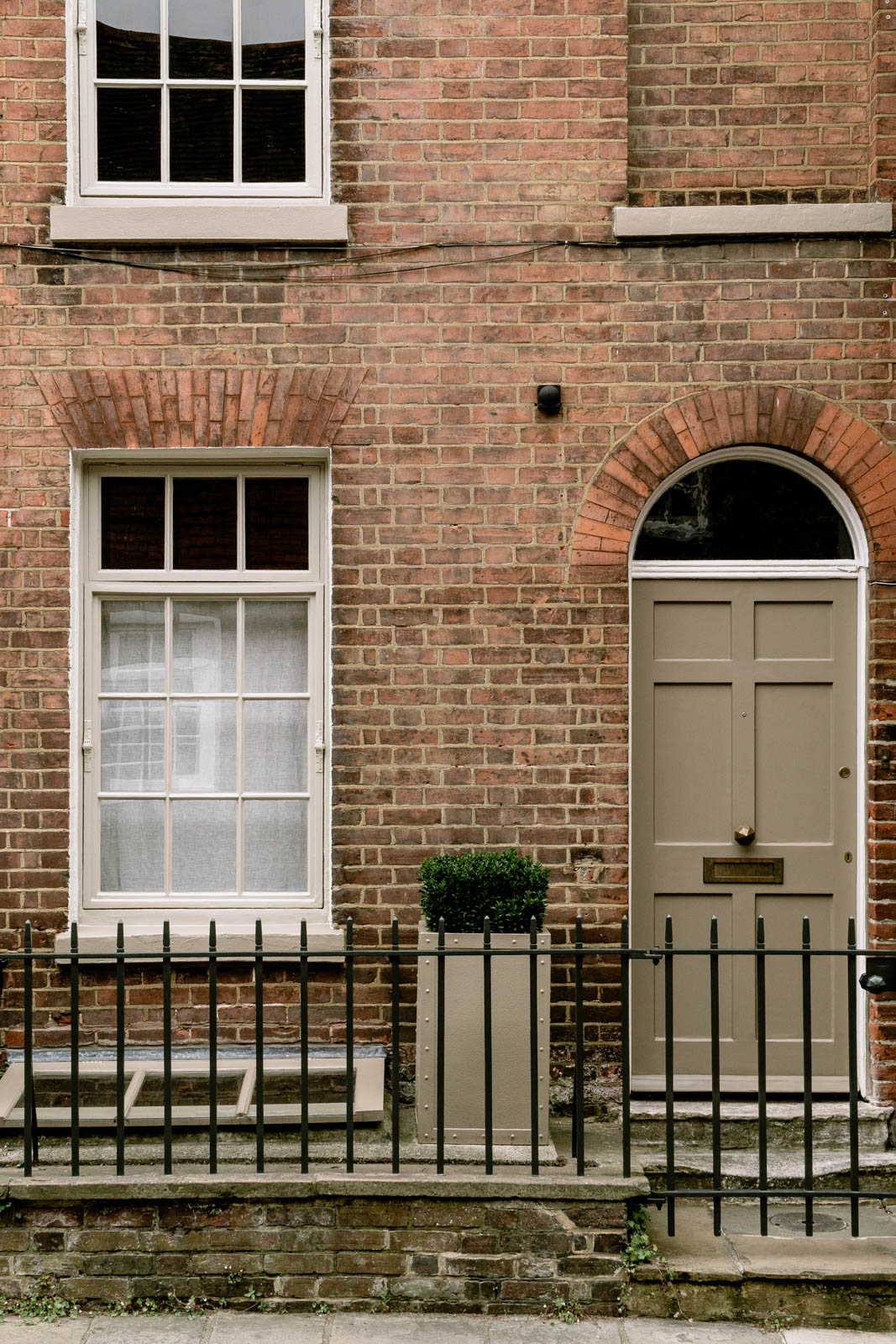 Castle Street - Image 4