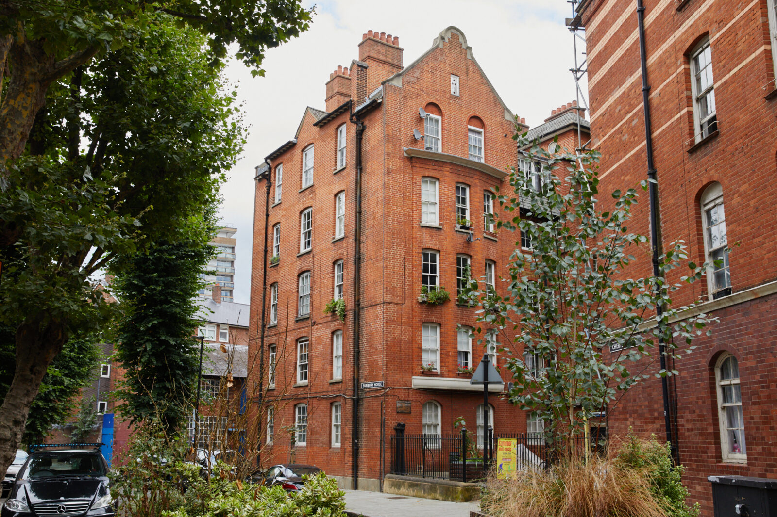 Sunbury House - Image 2