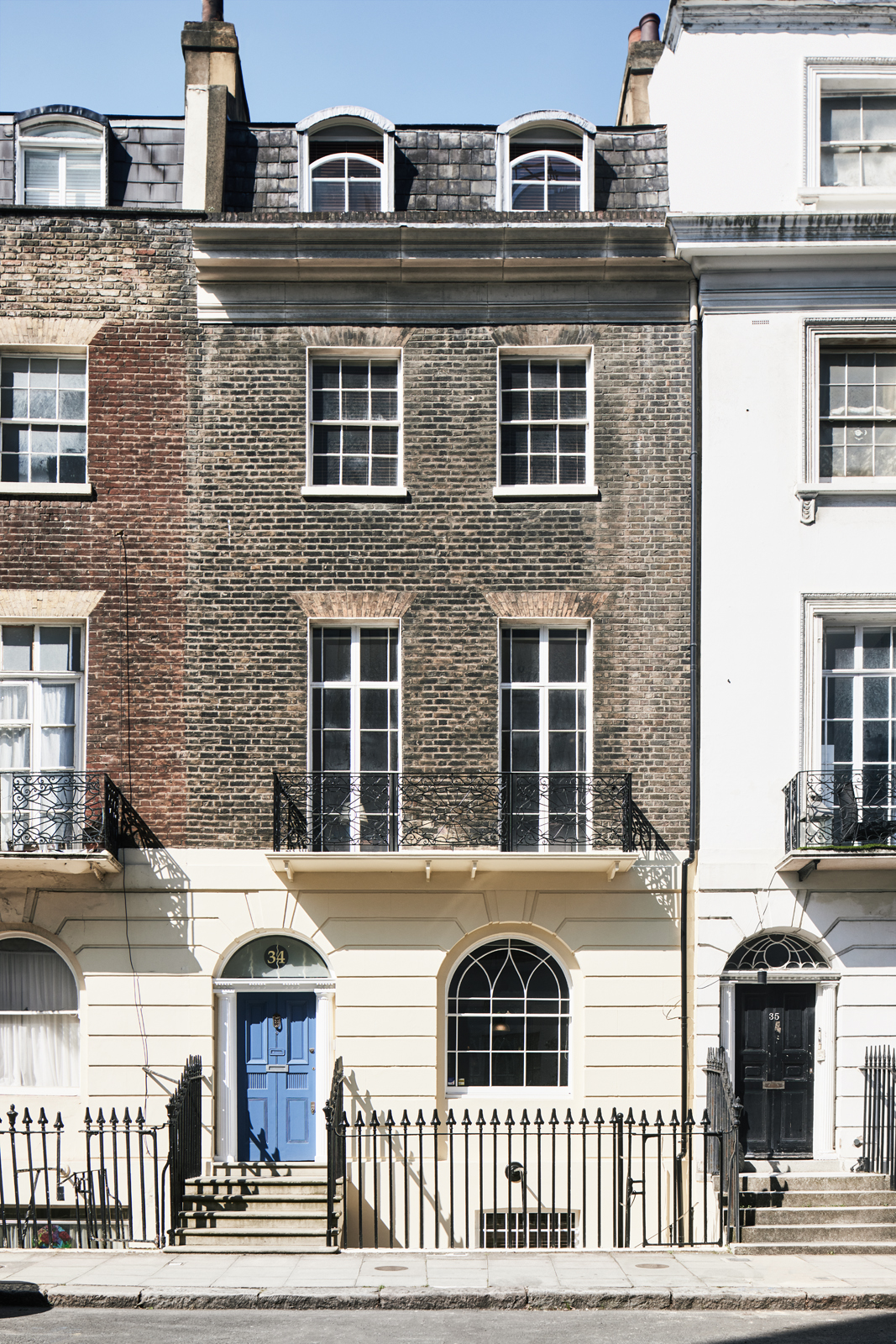 Mornington Crescent - Image 5