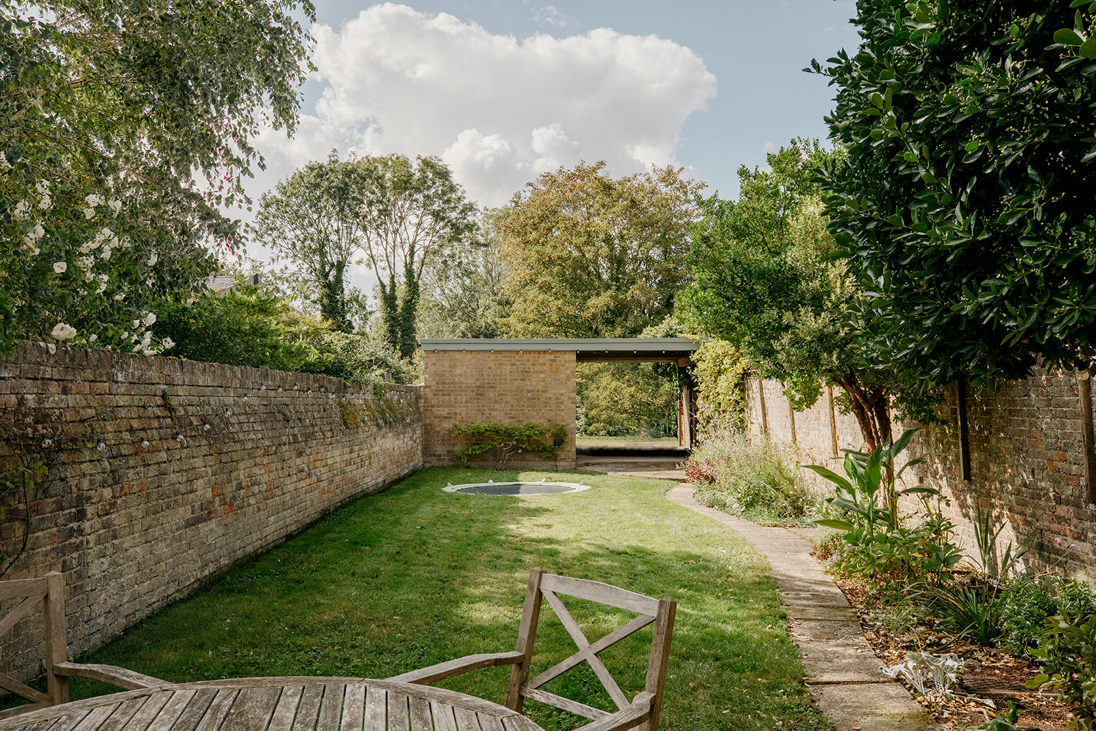 Wellesley Terrace - Image 2