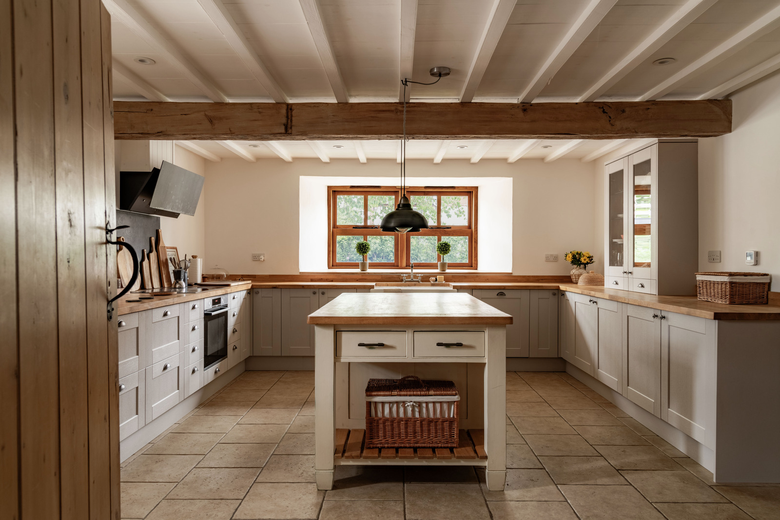 Ginmill Barn - Image 3
