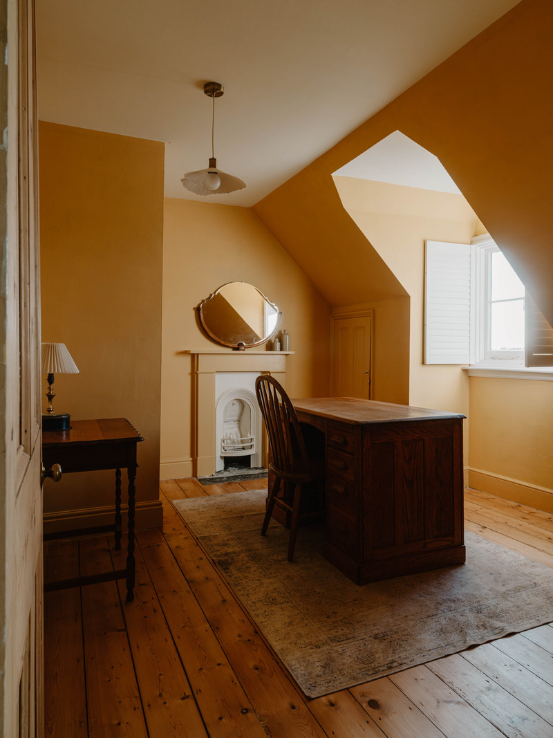 Wellesley Terrace II - Image 4