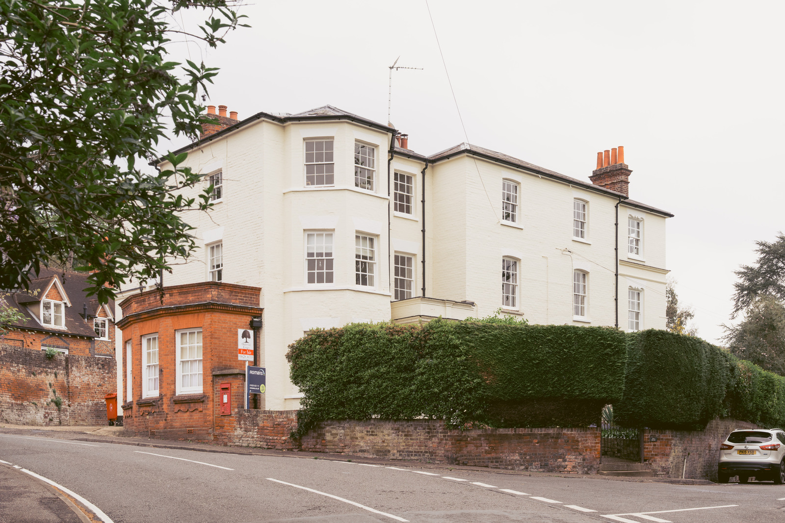 Hill House - Image 2