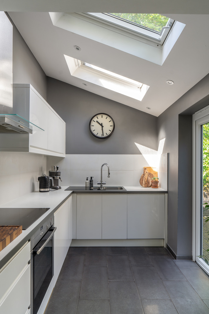 Amersham Grove - Image 5