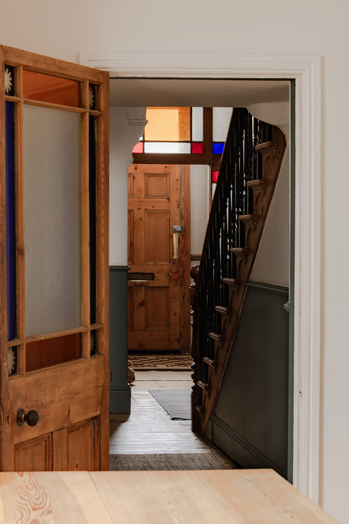 Emerald Street - Image 4
