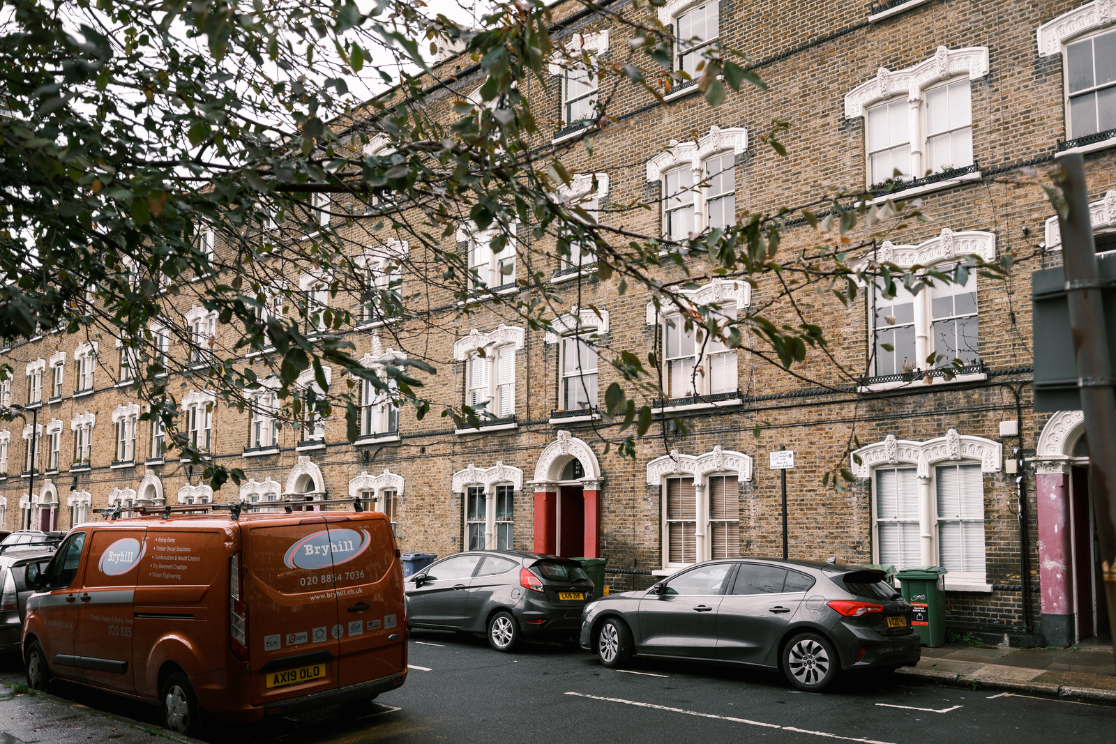 Pullens Buildings IV - Image 2