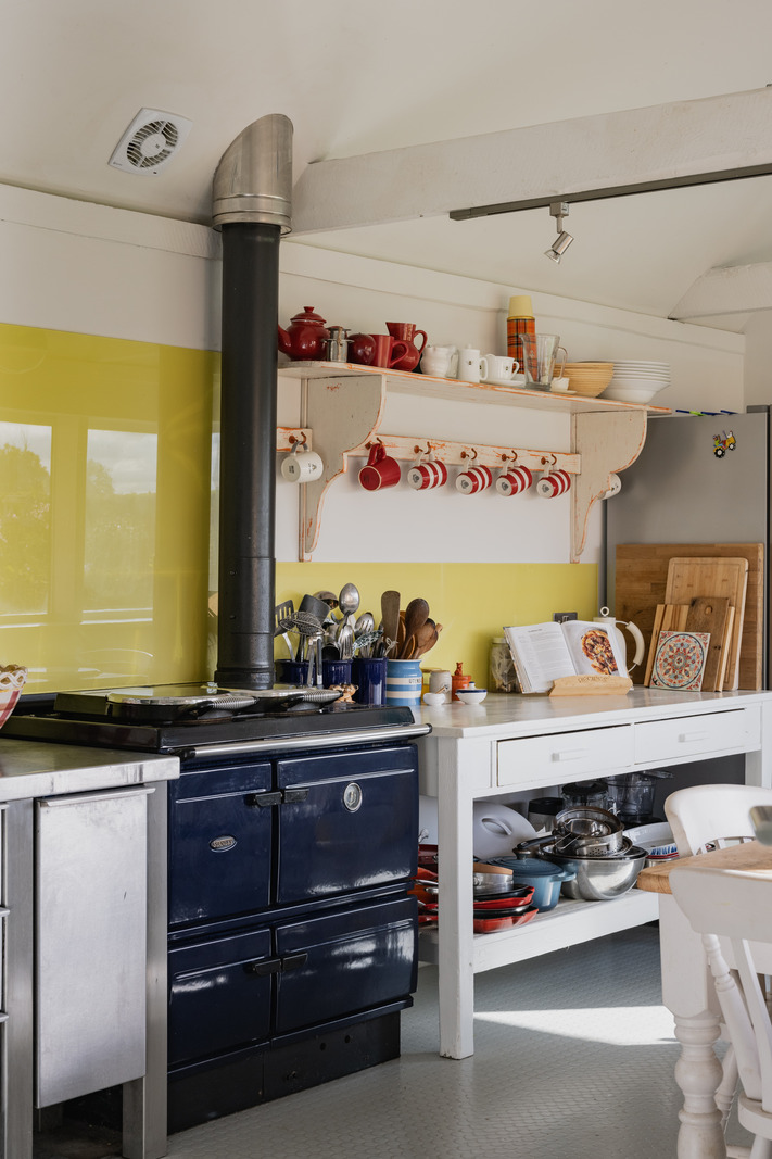 Beekeeper's Cottage - Image 4