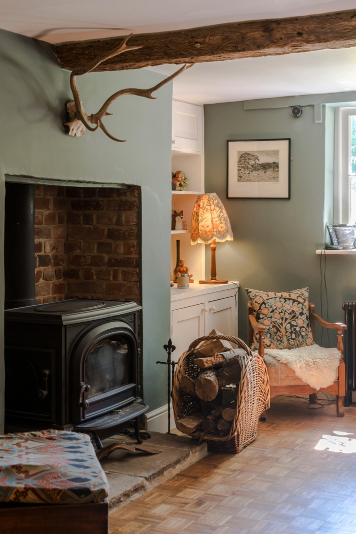 Hale Farmhouse - Image 4