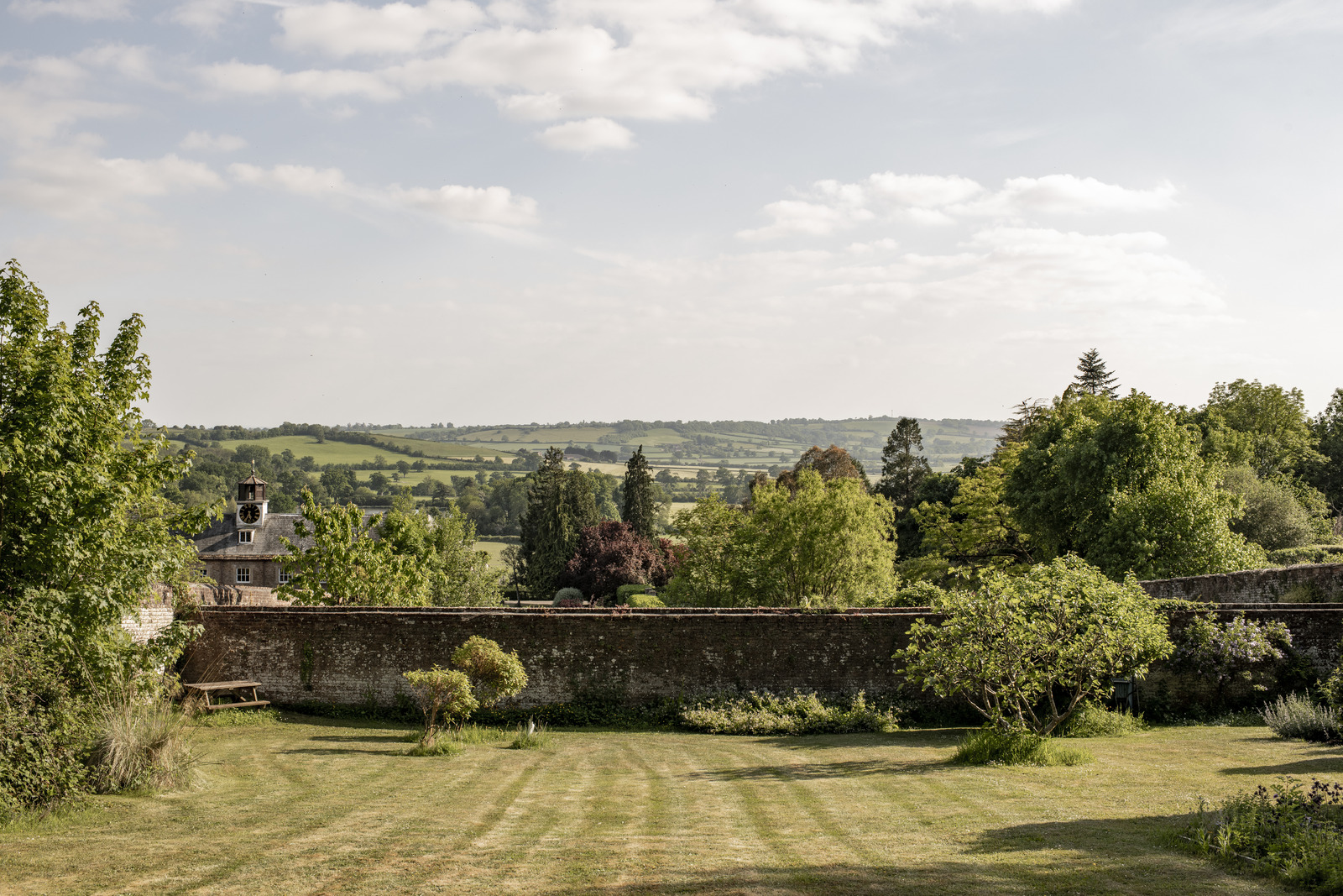 Kingsdon - Image 4
