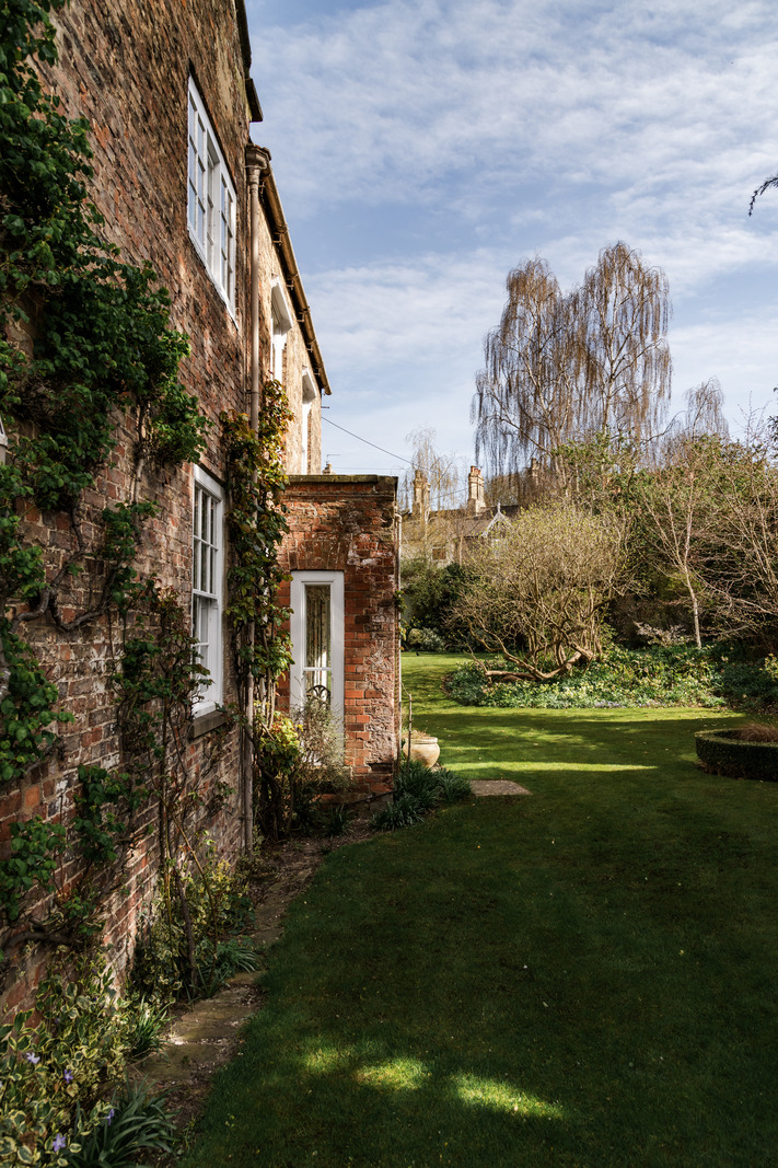 Ladywell Gate - Image 5