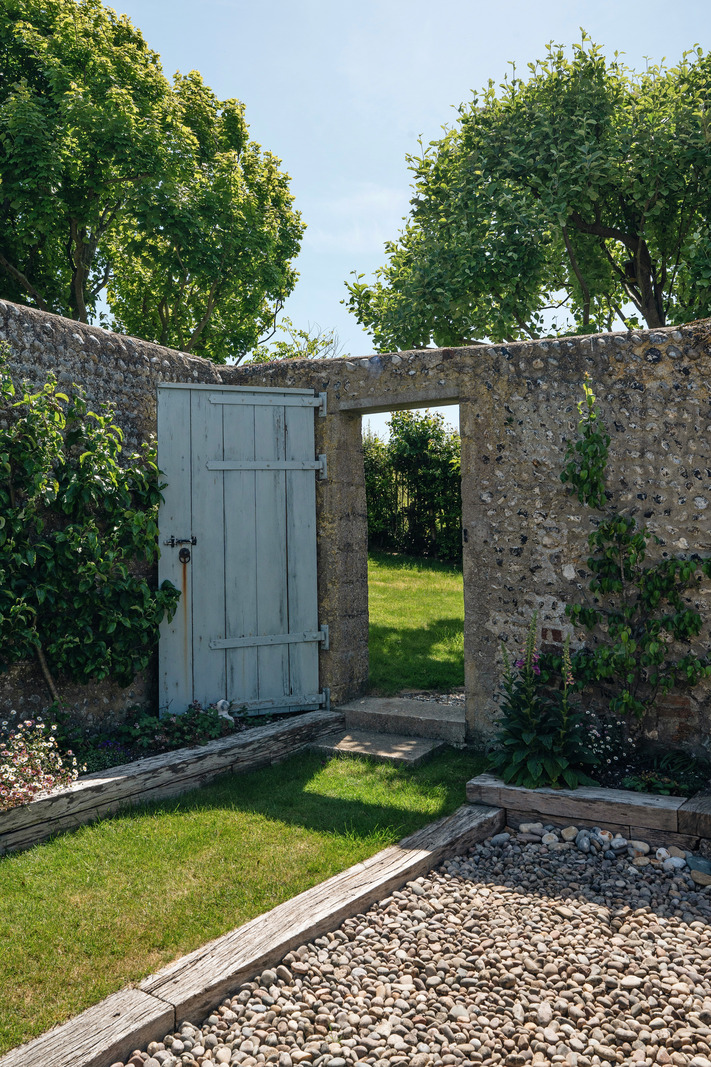 Dog Kennel Barn, Bishopstone, East Sussex