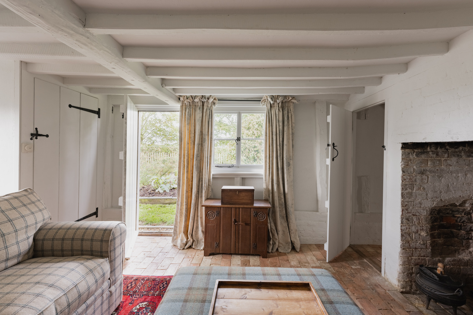 Beekeeper's Cottage - Image 2