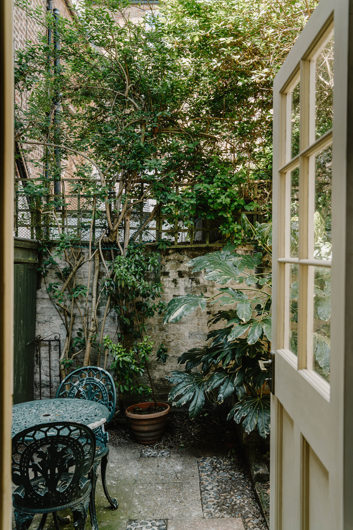 Farrier Street - Image 4